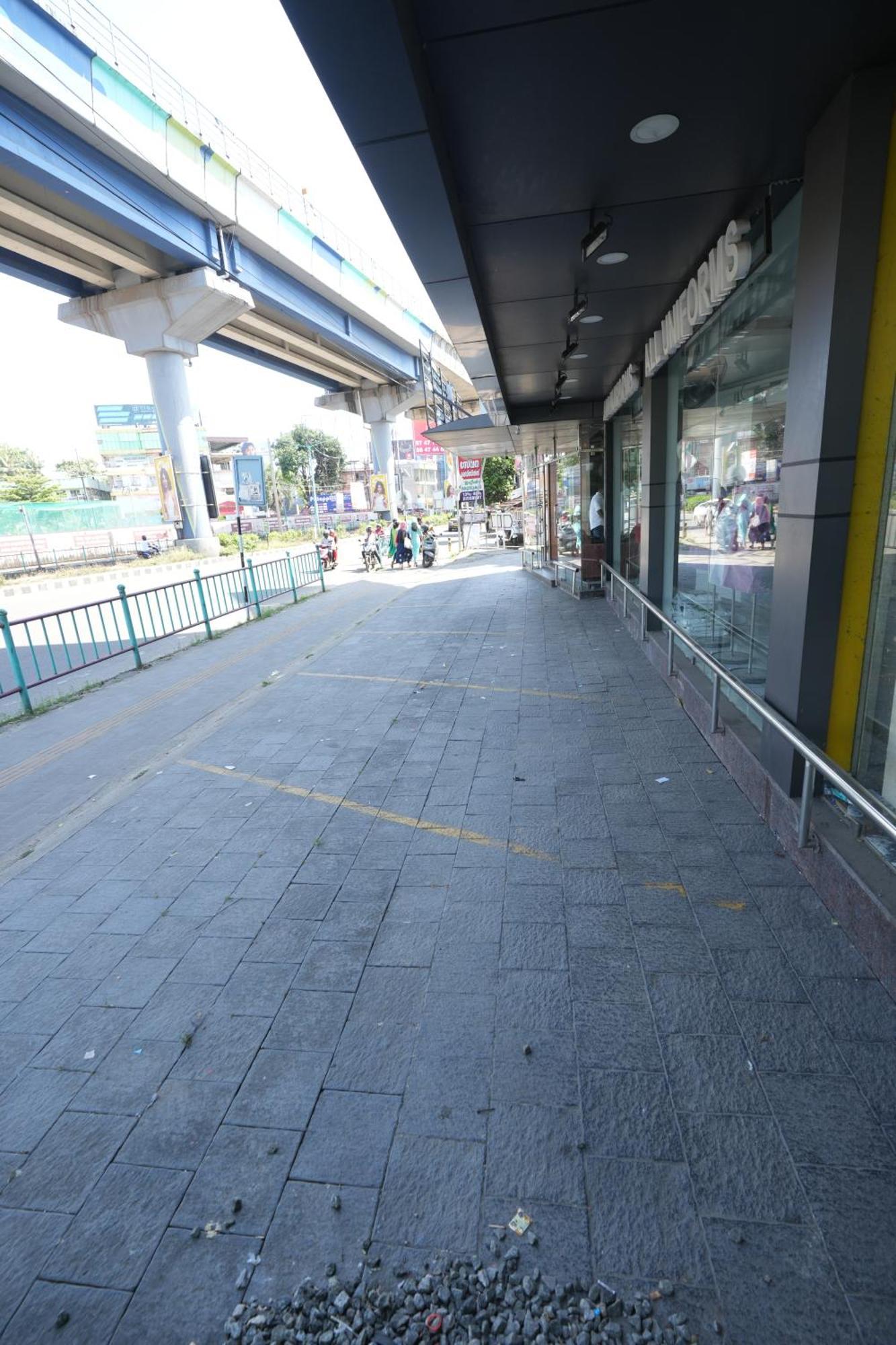 Hotel Amsher Suit Lulu Mall Road Kochi Exterior foto